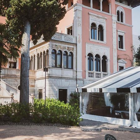 Hotel Villa Fiordaliso Гардоне Ривьера Экстерьер фото